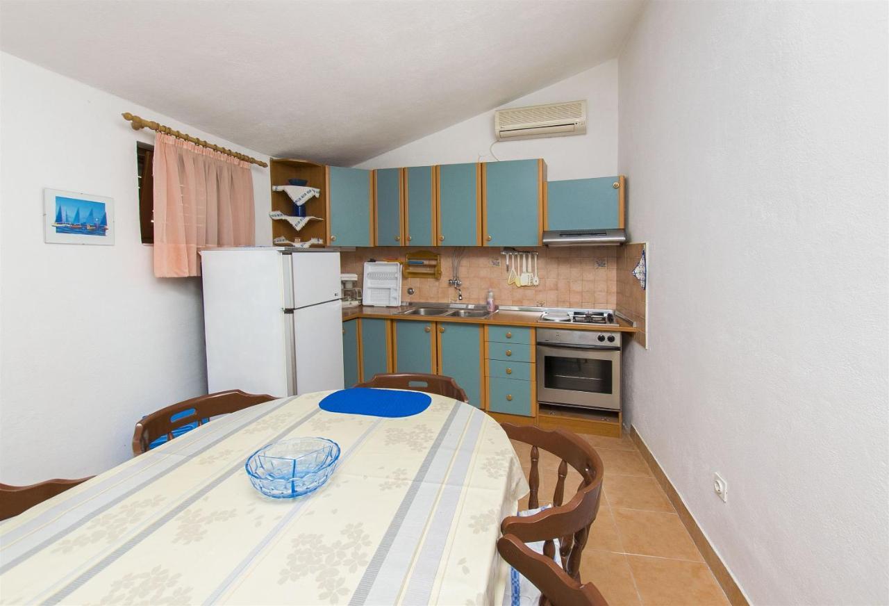 Apartments Pavlina Starigrad Exterior photo